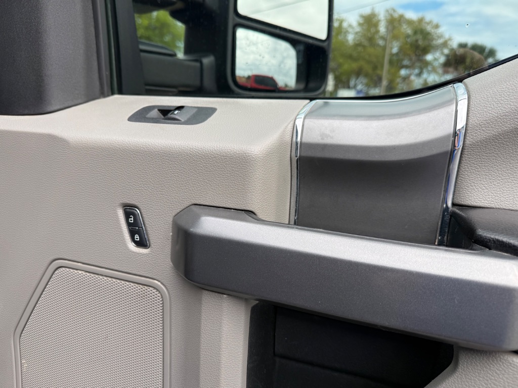 2015 Ford F-150 XLT - Photo 34