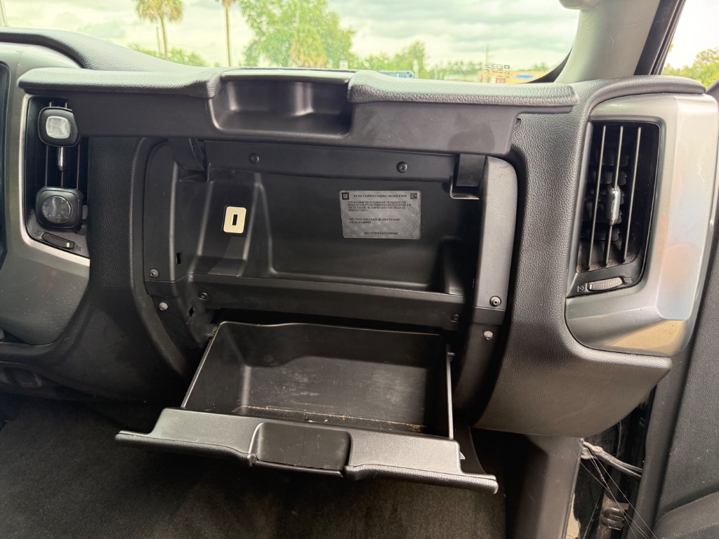 2018 Chevrolet Silverado 1500 LT - Photo 42