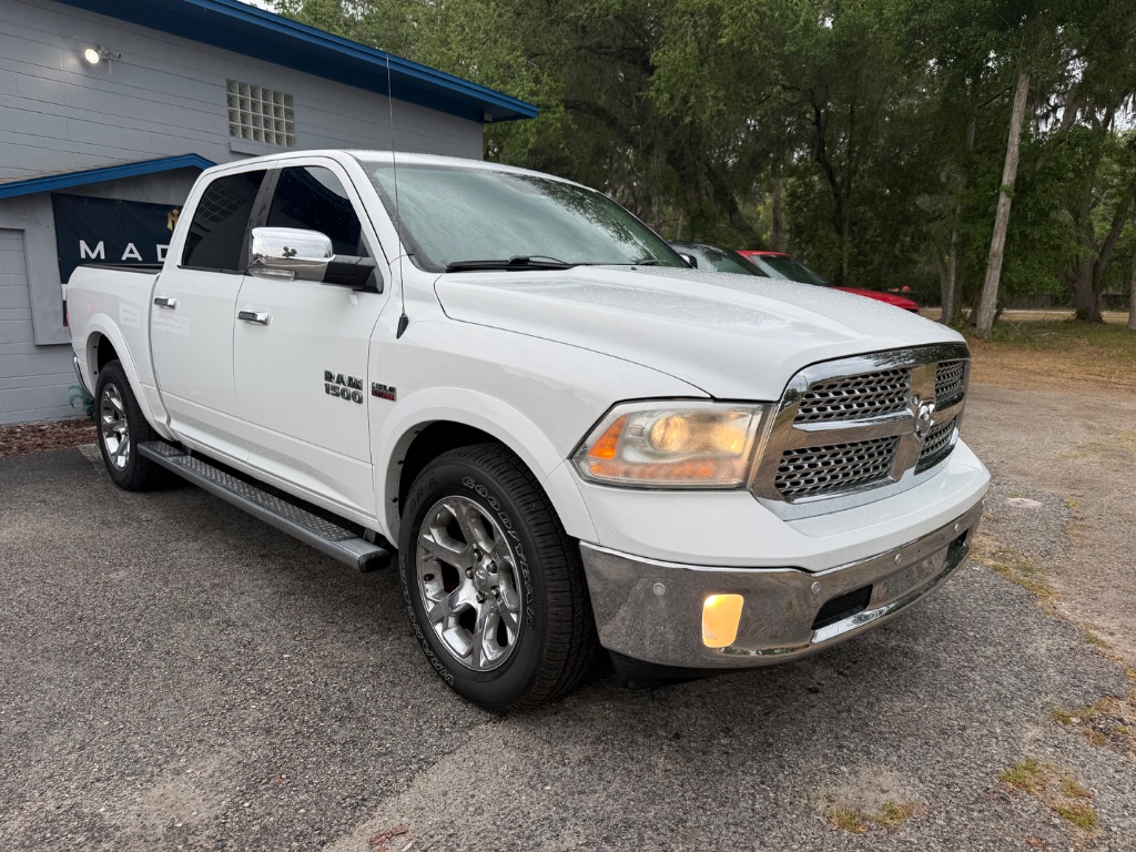 2015 RAM Ram 1500 Pickup Laramie
