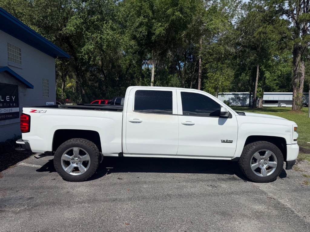 2018 Chevrolet Silverado 1500 LT Z71 - Photo 8