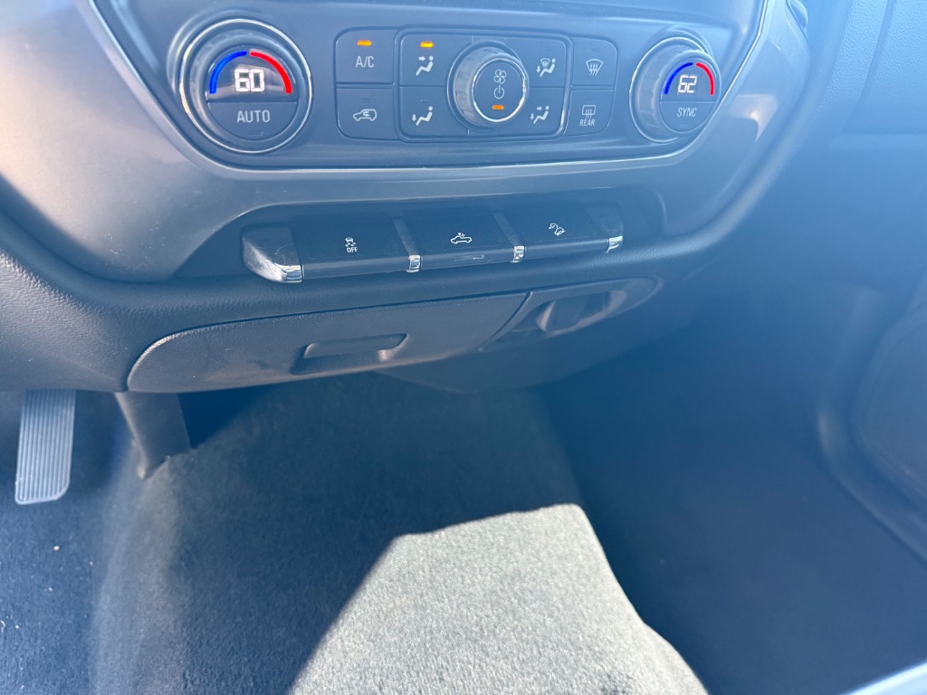 2018 Chevrolet Silverado 1500 LT Z71 - Photo 21