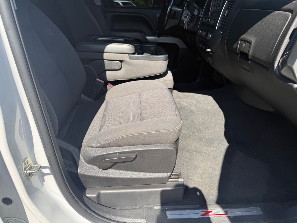 2018 Chevrolet Silverado 1500 LT Z71 - Photo 41