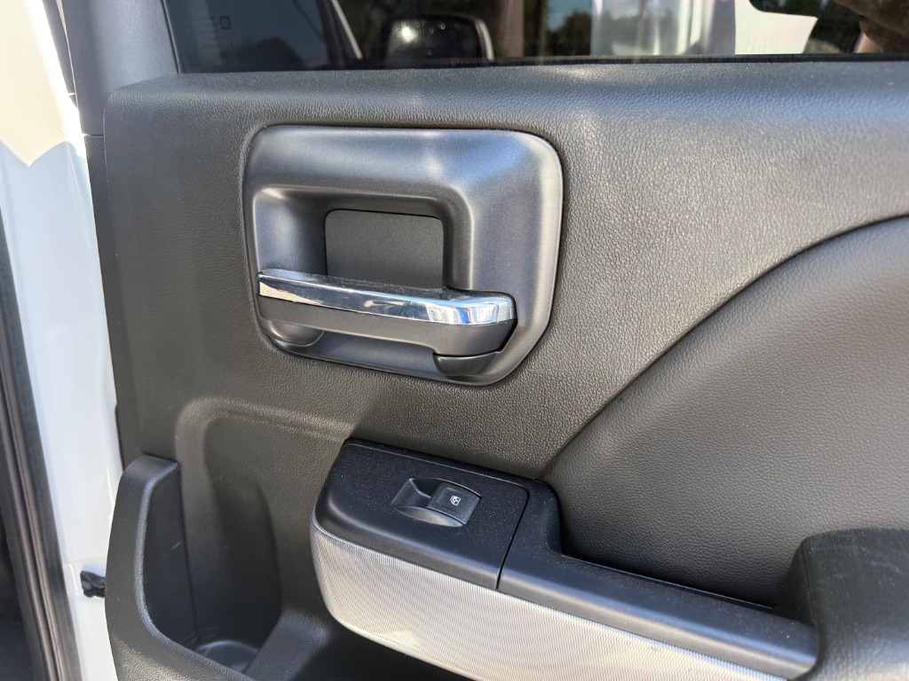 2018 Chevrolet Silverado 1500 LT Z71 - Photo 35