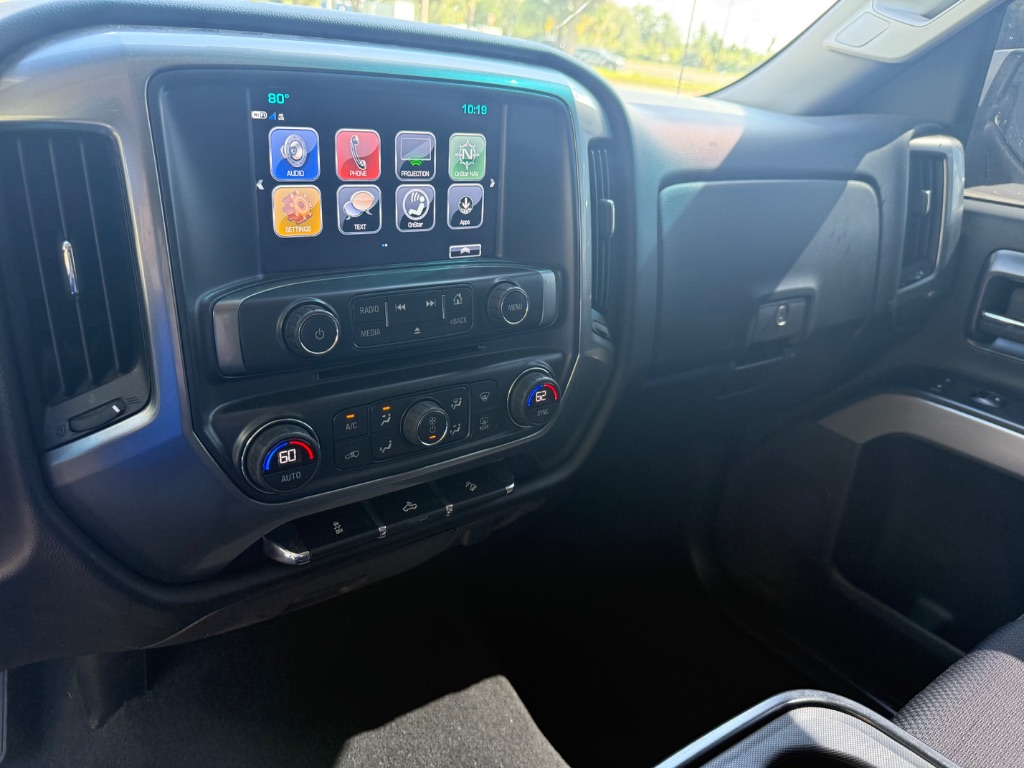 2018 Chevrolet Silverado 1500 LT Z71 - Photo 17