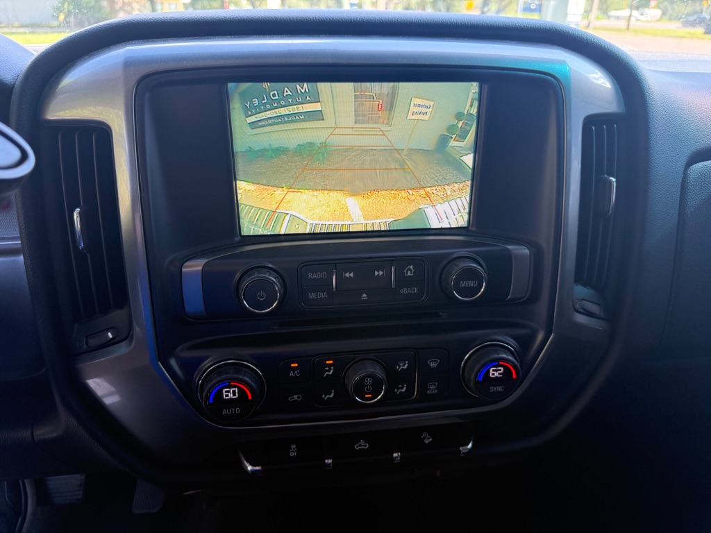 2018 Chevrolet Silverado 1500 LT Z71 - Photo 19